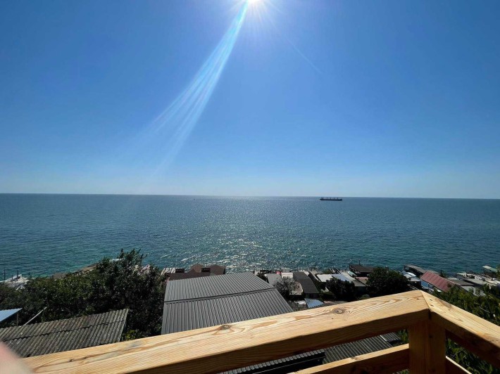 Дом с ремонтом в Совиньоне Вид моря - фото 1