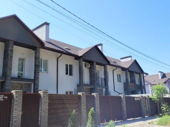 Петропавлівська Борщагівка.Таунхаус ,  2 сотки з документам. Петропавлівська Борщагівка