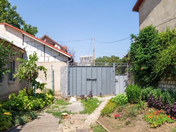 Участок 3.3 сотки и часть дома, 7-я Фонтана (ул.Бригадная) Одесса