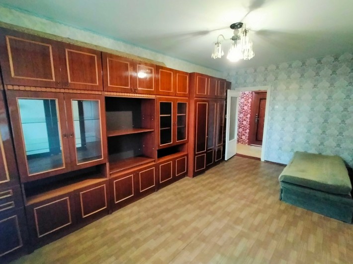 Оренда дешевої 1-кім ОЗЕРНА біля нової школи.Тільки дзвонити - фото 1