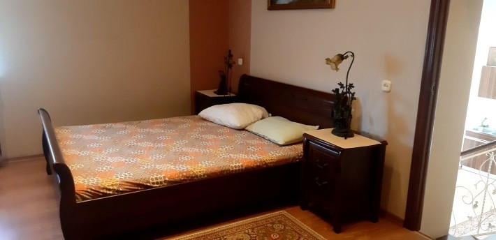 Оренда великої 1-но кім.кв, ціна вже з урахуванням комунальних - фото 1