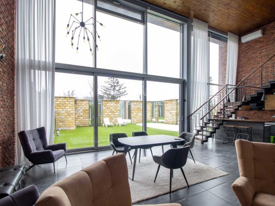 Продам дом-дуплекс на проспекте Науки Павловом Поле Харків