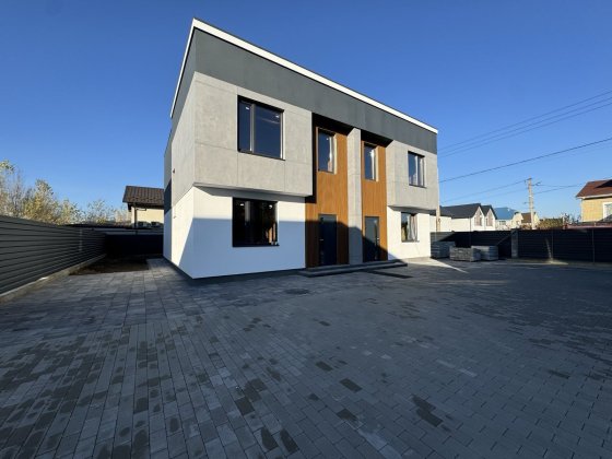 Дуплекс газифікований у тихому місці  із зручним виїздом до Києва Софіївська Борщагівка