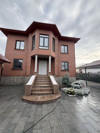 Продаж будинку Софіївська Борщагівка 370 кв.м по вулиці Січова - фото 1