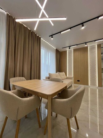 Продам таун з ремонтом та меблями/Газ/Централізовані комунікації - фото 1