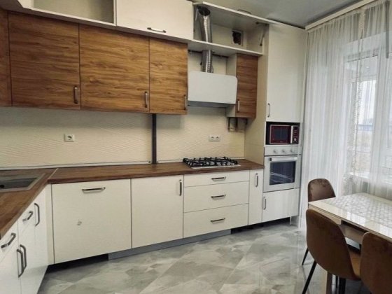 Оренда 2-кім. квартири неподалік парку, озера Ивано-Франковск