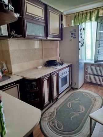 Двохкімнатна квартира на Молодіжному (район 17 школи) - фото 1