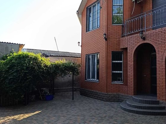 Продам будинок біля Будинку Меблів Одесса