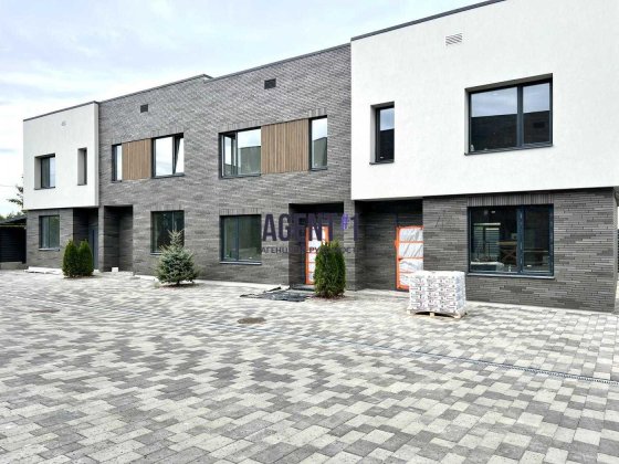 Новий ремонт! Центральні комунікації! Таунхаус, Софіївська Борщагівка. Софіївська Борщагівка