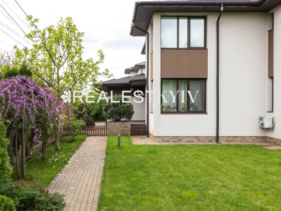 Ексклюзивний будинок з басейном у с. Петропавлівська Борщагівка Петропавловская Борщаговка