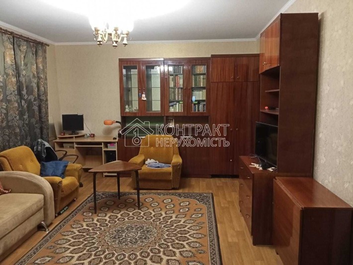 Продам пів будинку в районі Баварія. 70 м², 6 соток - фото 1