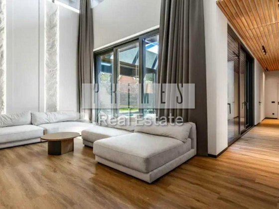 Продаж нового стильного будинку з басейном. Софіївська Борщагівка Софіївська Борщагівка