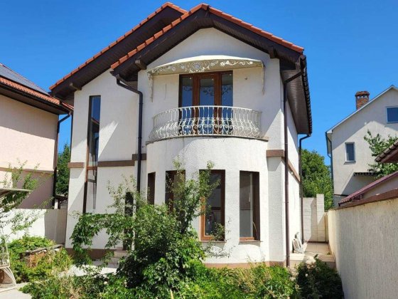 Новый дом с ремонтом Одеса