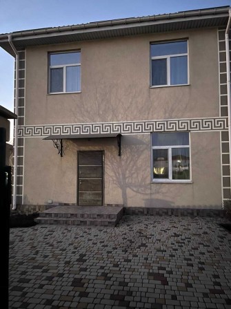Продаж затишного 2-поверхового будинку в Совіньоні - фото 1