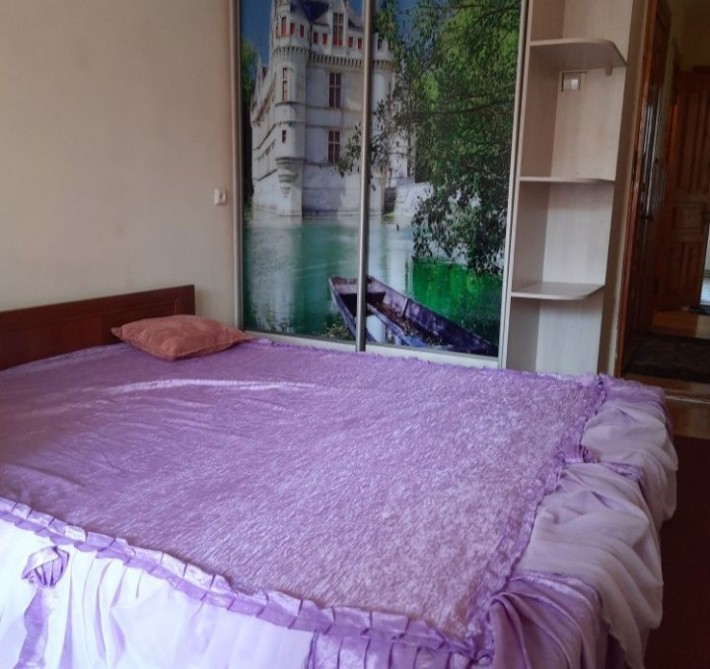 3 окремі кімнати,ліжко+3дивани. До 8 осіб.Пасічна, ОКЛ. - фото 1
