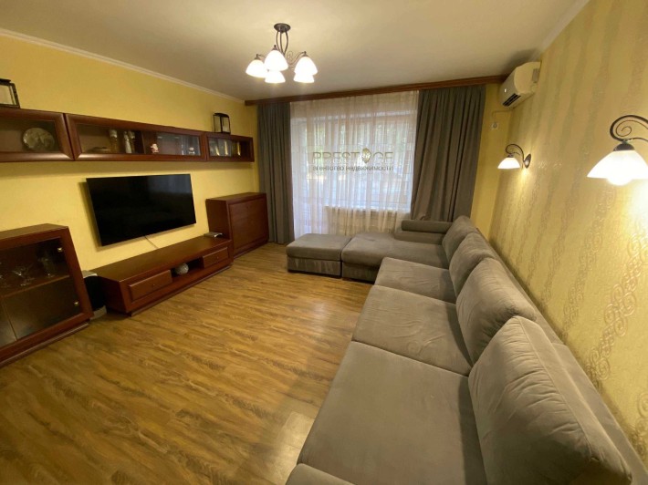 Оренда 3х кім квартири в центрі міста - фото 1