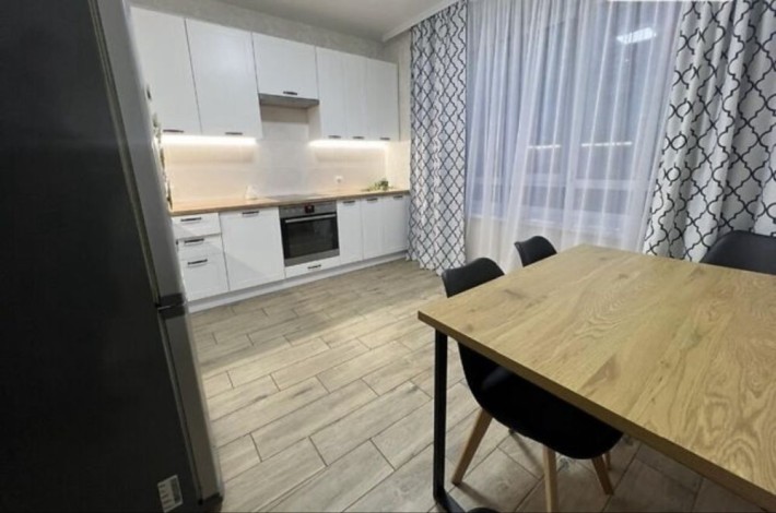 Оренда 2к новобудови на Раково.Укомплектована.18500+кп - фото 1
