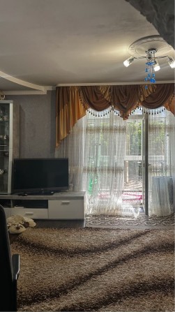 Оренда 1 кімнатної квартири в центрі міста, з паркомісцем - фото 1