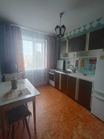 Поділ, 2к меблі, техніка, квартира скромна. - фото 1