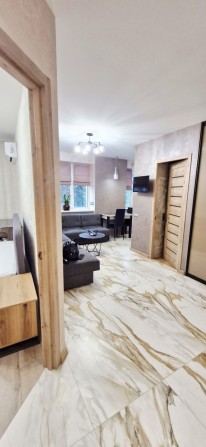 Полтава. Центр ул. Прапора 22000 3ком+ кухня студия  23 кв.м - фото 1