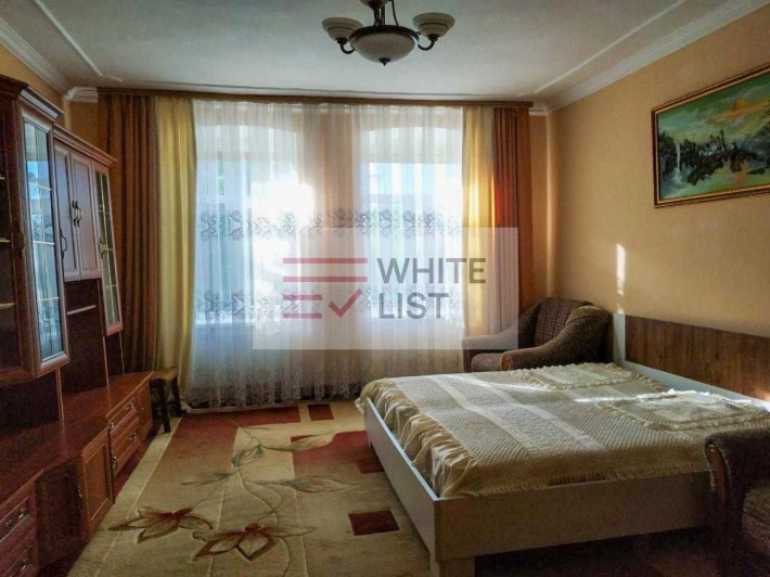 Здається 2к квартира, 10хв пішки від ЧНУ - фото 1
