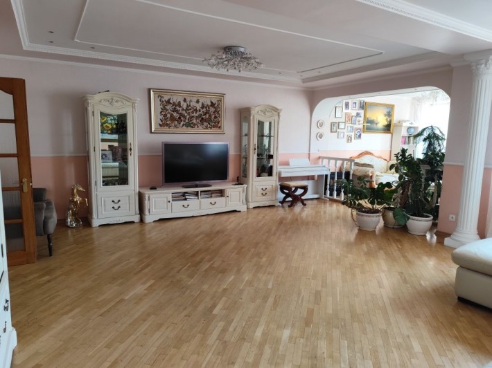 Аренда 3 комнатной квартиры. 151 м3. Оболонь - фото 1