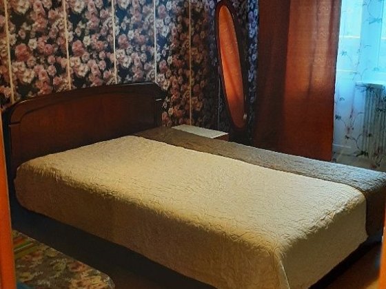 Здається 1 кімна в 2-ух кімнатній квартирі без ком послуг Черкаси