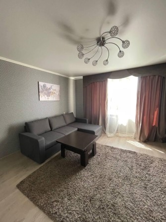 Терміново здам Без% унікальну 2к.кв. 51м2 біля метро  «Лук'янівська» ! - фото 1