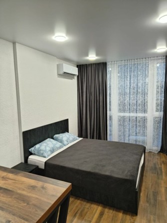 Аренда 1-к квартиры в НОВОМ ДОМЕ, ул. Камянская 127 м. Вырлиця. - фото 1