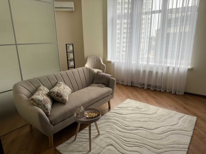 Оренда світла 1‑к квартира, 48 м² ЖК “Південна Брама”, Осокорки - фото 1
