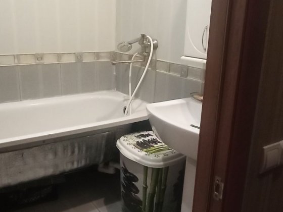 Сдам 2 -ю квартиру  р-н Перекрестка