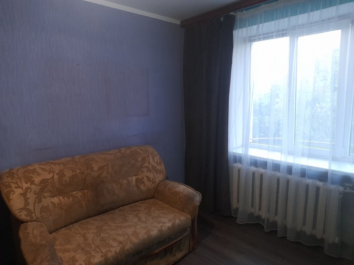 Кімната в гуртожитку р-н Шкільної (4500 грн. з комуналкою) - фото 1