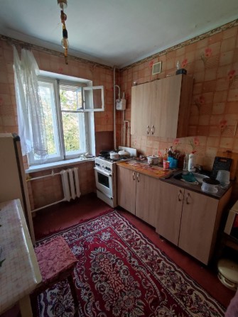 місце в кімнаті  для дівчини Київська - фото 1