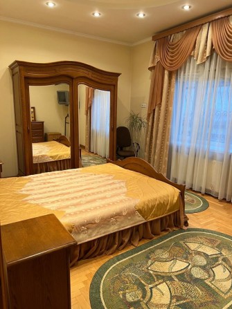 Оренда 2-к в котеджі з пареомісцем - фото 1