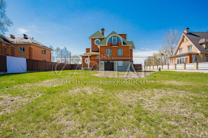 Оренда 3-пов будинку в Бортничах на березі озера площею 380 м2 - фото 1