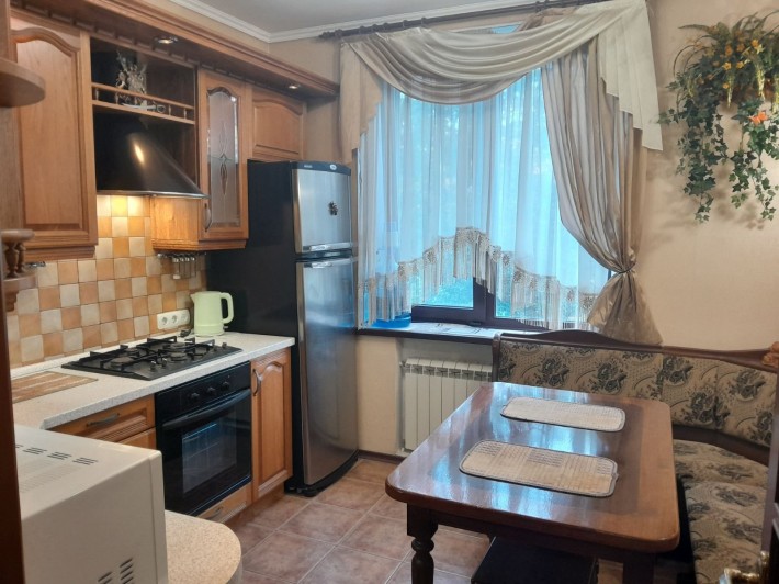 Здам 3х кв ул. Ю.Ильенка. До 100м вход в  МЕТРО. ТЦ. КВАДРАТ.! - фото 1