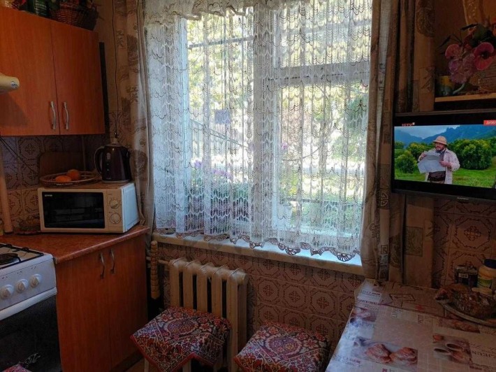 Оренда кімнати по вул. Яворницького - фото 1