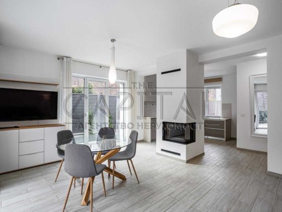 Трирівневий таунхаус у Кооперативі Чорнобилець за Оболонню Київ