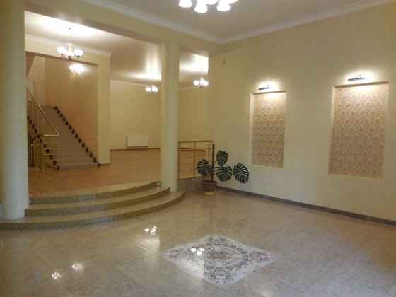 Будинок 750м2 Бомбосховище, вул.Редутна Царское село м.Печерская дом Киев