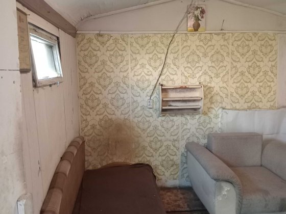 будинок - вагончик на 2 людей  до метро Васильківська 10 хв.  зарядка Київ