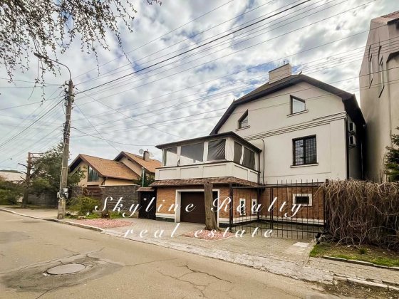 Оренда 3-поверхового будинку 264 м² на Нивках.Без комісії Київ