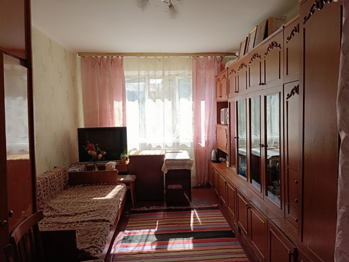 Продам кімнату в гуртожитку в центрі міста по вулиці Київська 298 а - фото 1