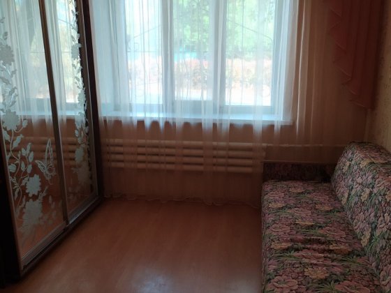 Продам 2 кімнати в гуртожитку від ВЛАСНИКА на 1-му поверсі Хіммістечко Сумы