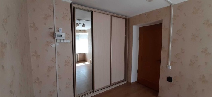 Продаж кімнати з ремонтом вул Нарбутівська - фото 1