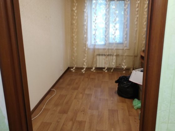 Продам 2 кімнати в трикімнатній. Терміново! Киев