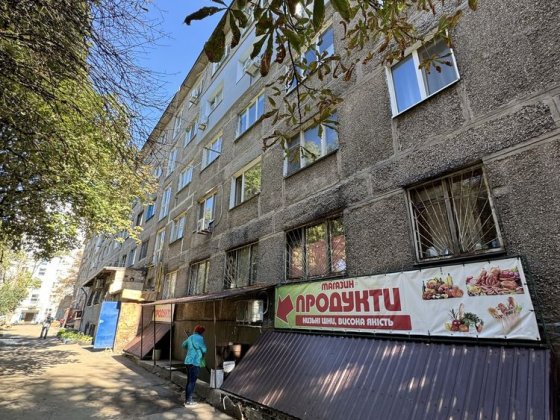 Продам приватизовану кімнату 12й квартал Терра Днепр