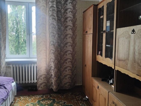 Продається кімната біля м. Політехнічний інститут Київ