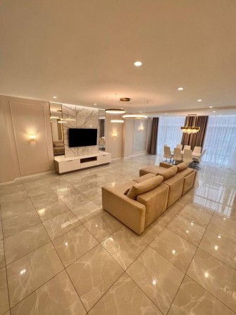Аренда 4к квартиры в ЖК Comfort Citi, ЖК с бассейном в центре - фото 1