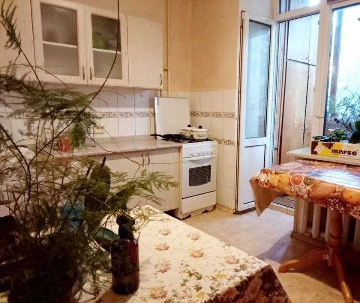 Здам КІМНАТУ в квартирі, вул. Коперника 18. Лук"янівка, Політех - фото 1