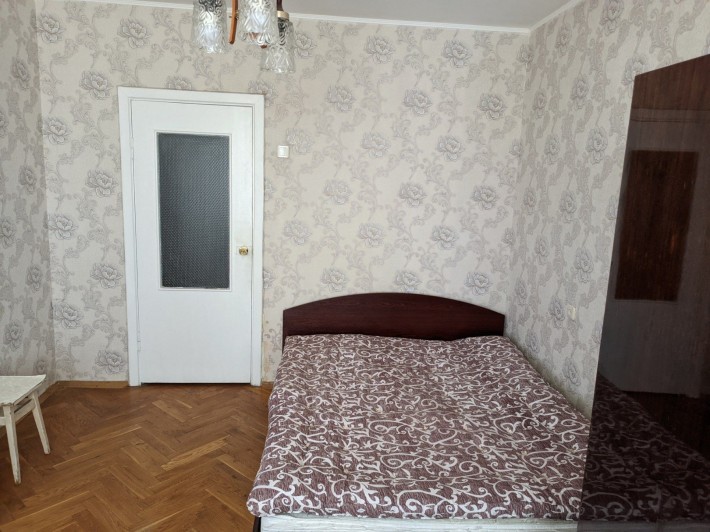 Оренда кімнати поруч з м.Лівобережна,вул.Раїси Окіпної 3 - фото 1